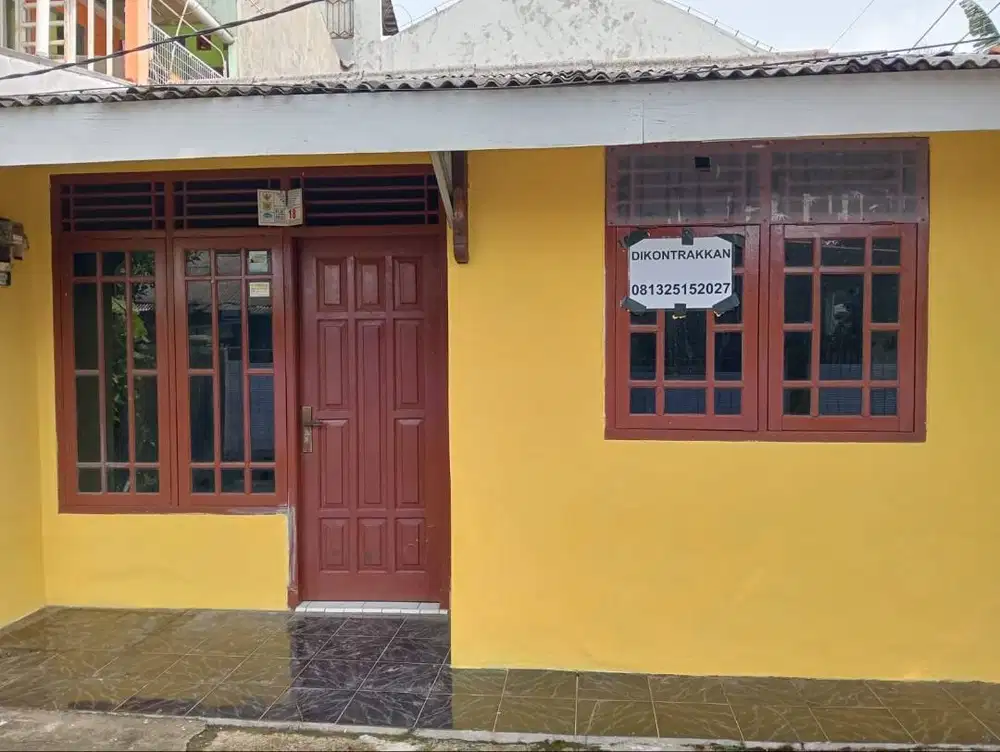 DIKONTRAKAN PER TAHUN BISA NEGO RUMAH BEBAS BANJIR, LOKASI STRATEGIS