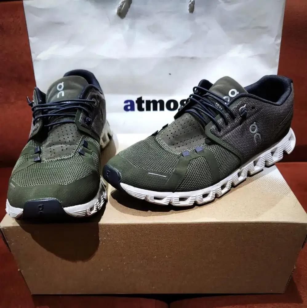 Sepatu sneakers on cloud slip on original