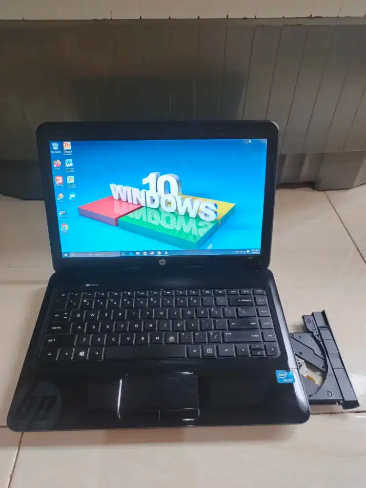 laptop hp Ram 10gb layar 14inch windows 10 siap pake no minus (Nego)