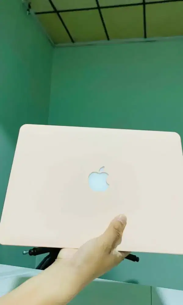 Jual macbook pro retina 2015