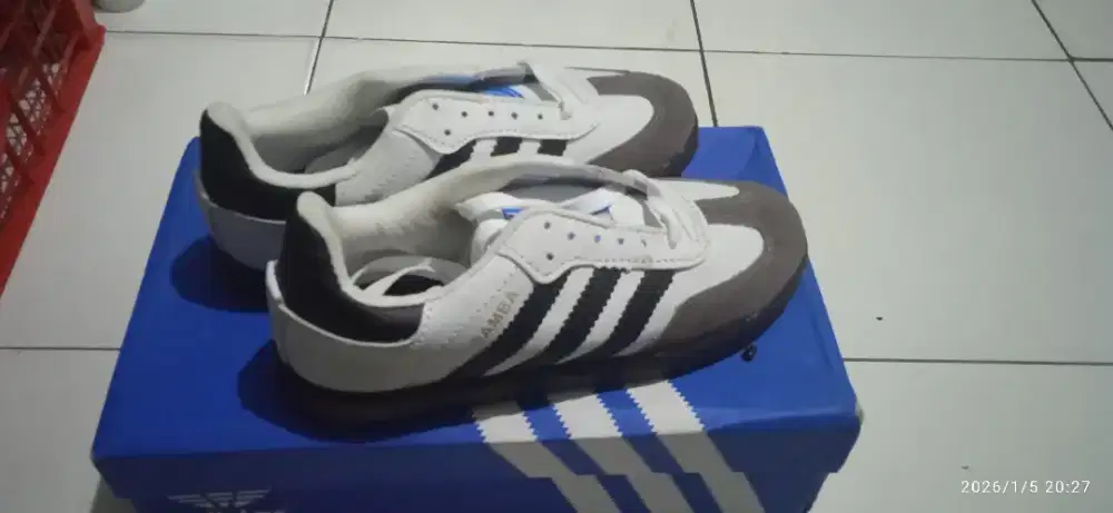 Sepatu wanita ukuran 36