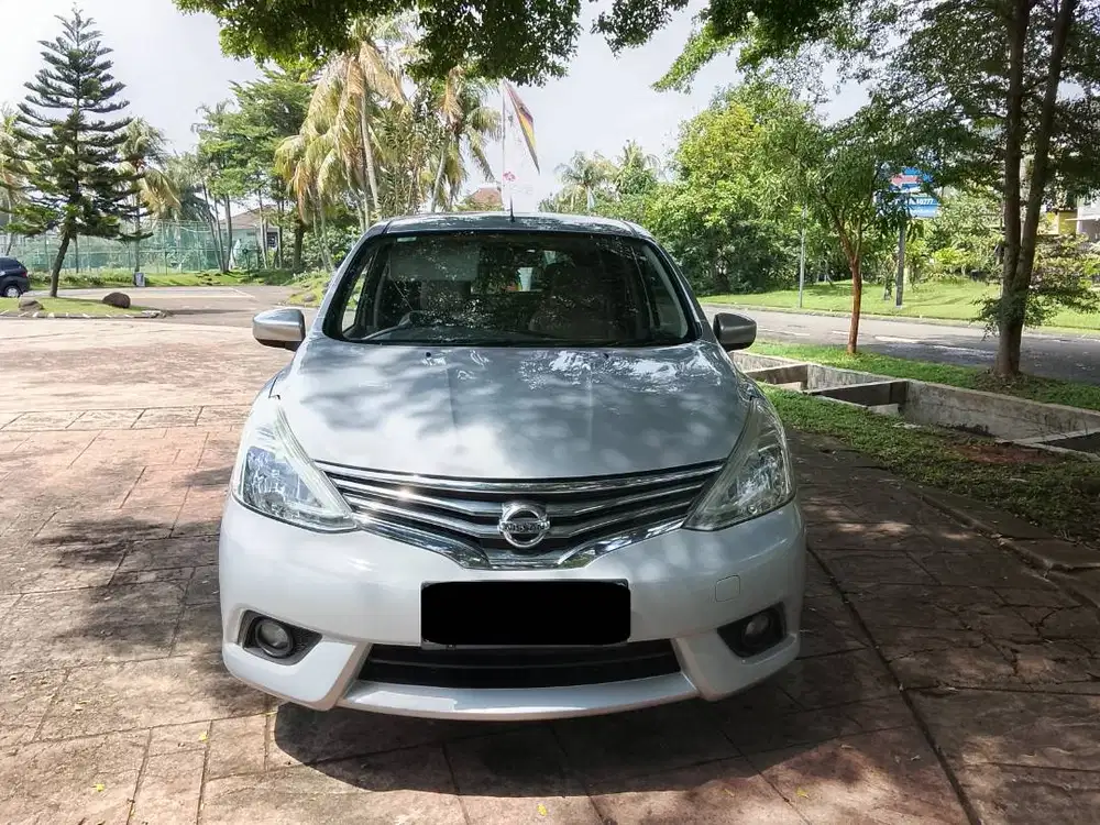 Nissan Grand Livin xv automatic tahun 2016