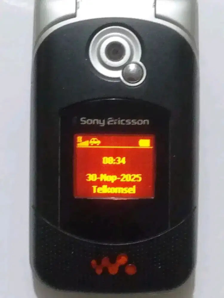 SonyEricsson W300i All Operator, Mulus