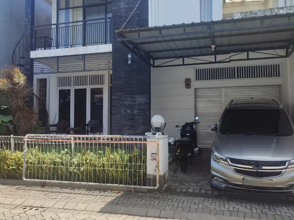 Dijual Cepat RUMAH 2 LANTAI Murah Di CITRALAND UTAMA MEPET G-WALK Surabaya