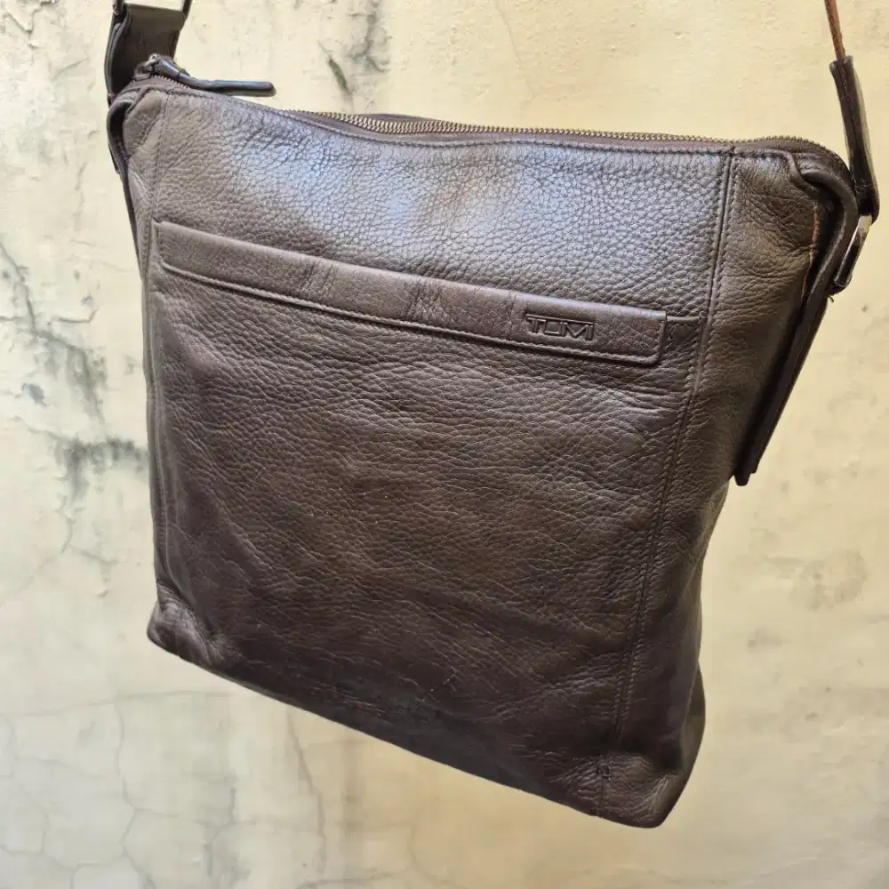 Tas Selempang Tumi Original Kulit Asli