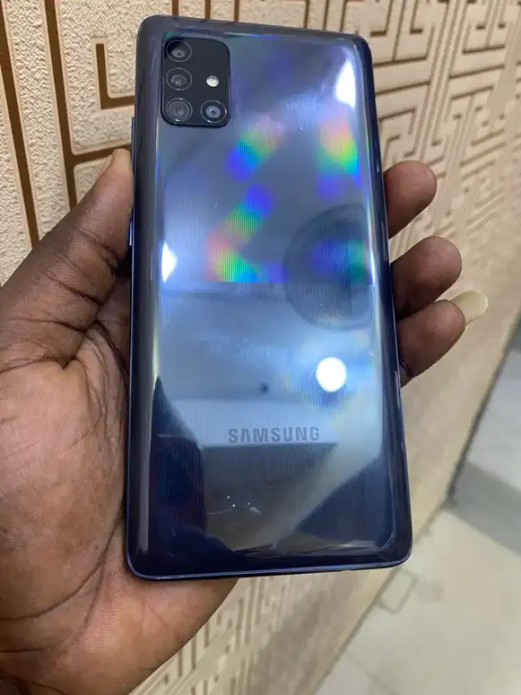 Samsung a51 8/128gb
