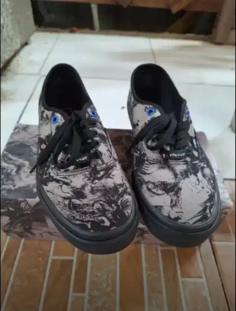 Vans x Huatunan black authentic