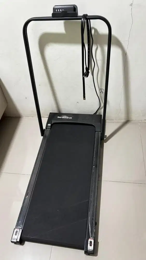 NORTHMATCH A6F BLACK INCLINE RUNNING MAT