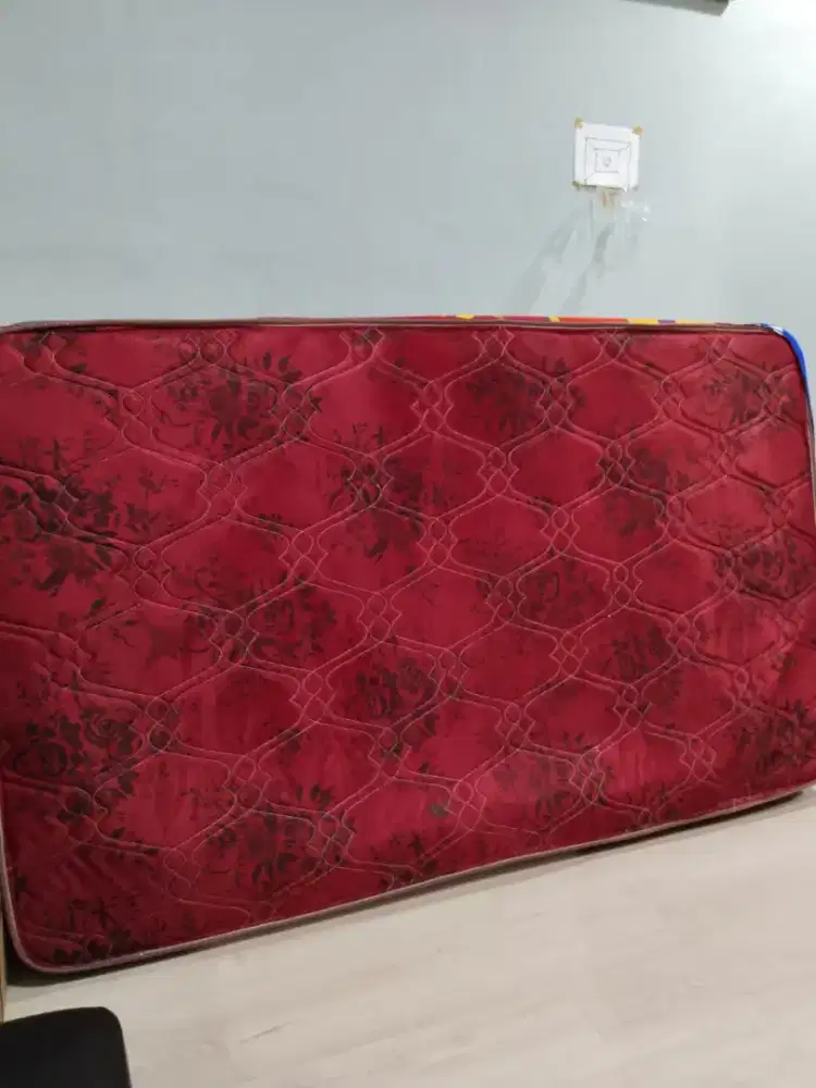 Di jual springbed ukuran 200X160