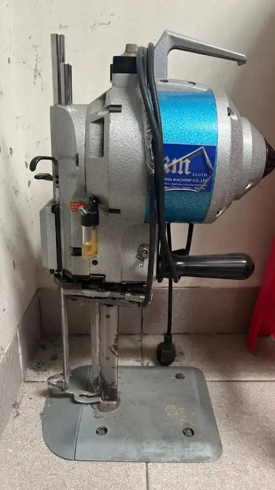 Mesin potong kain jual bekas murah aja