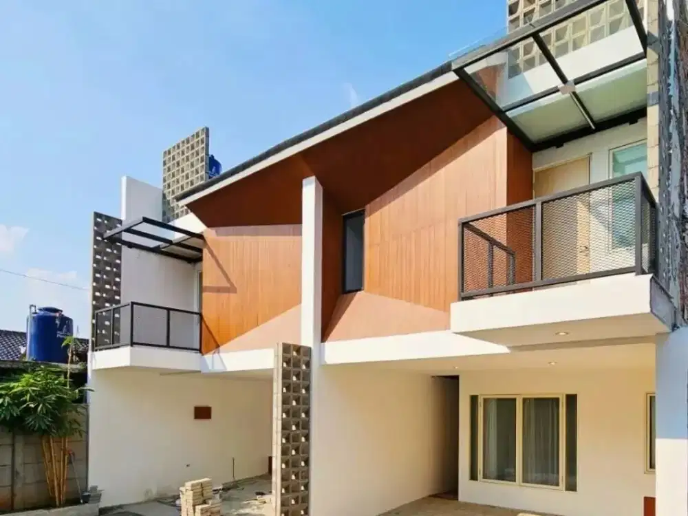 Rumah Dijual Cireundeu. Eksklusif Private Townhouse. Japan Living NEGO