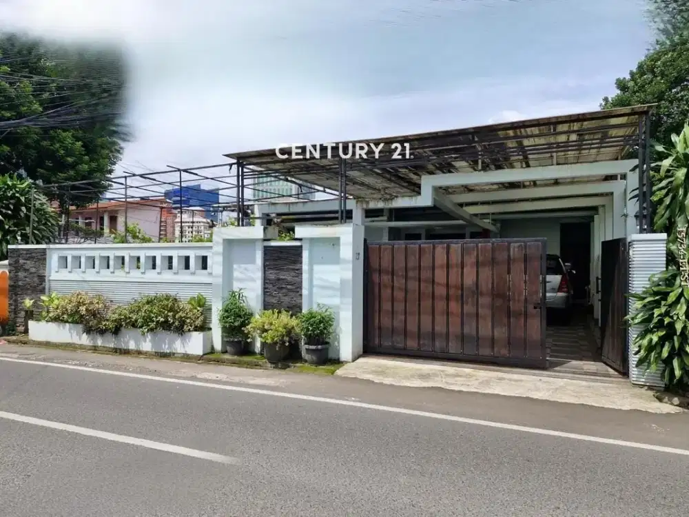 Dijual Rumah Asri Dengan Tanah Luas Lokasi Di Pasar Minggu