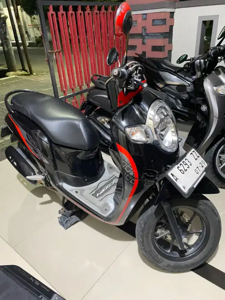 Honda scoopy 2019