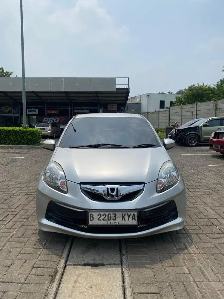 Honda Brio e 1.3 Tat cvt 2013