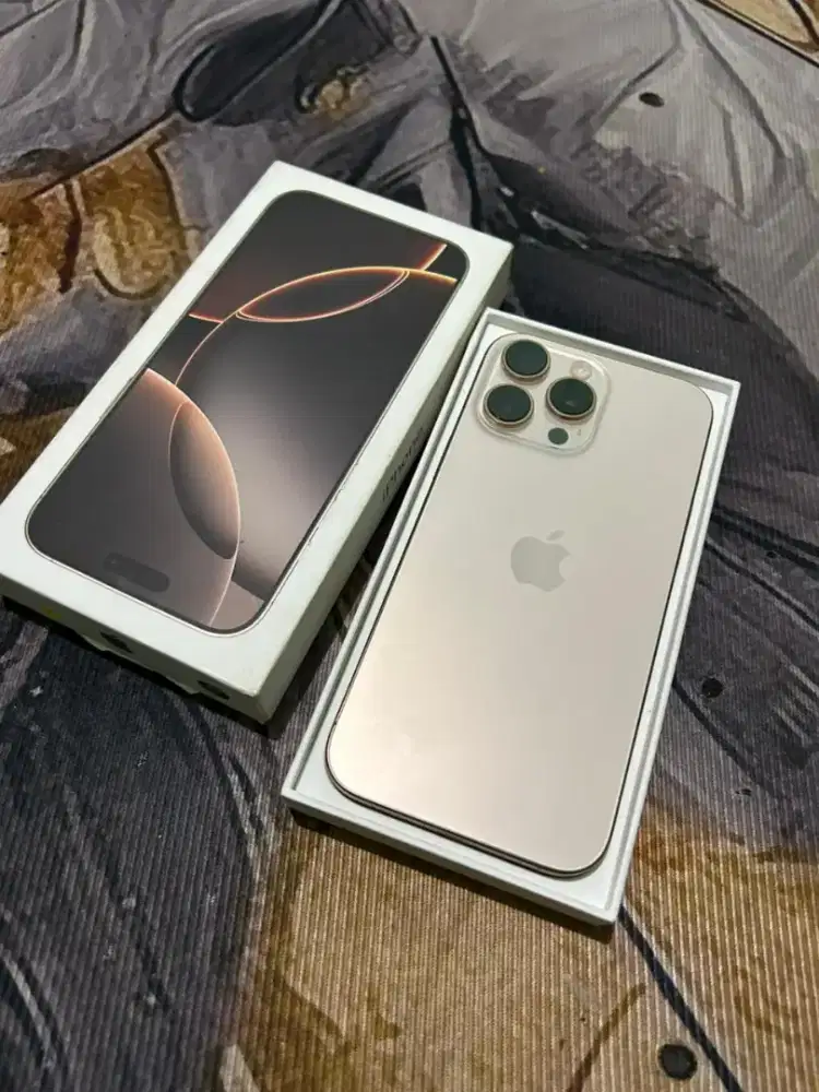 IPhone 16 pro max 512 gb ,desert titanium