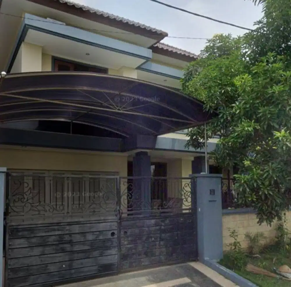 DISEWAKAN RUMAH DI DIAN ISTANA TAMAN RATU BLOK F ADA WATER HEATER