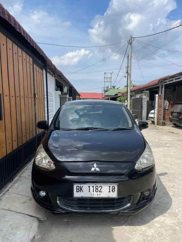 Mitsubishi Mirage type exceed 2012 matic
