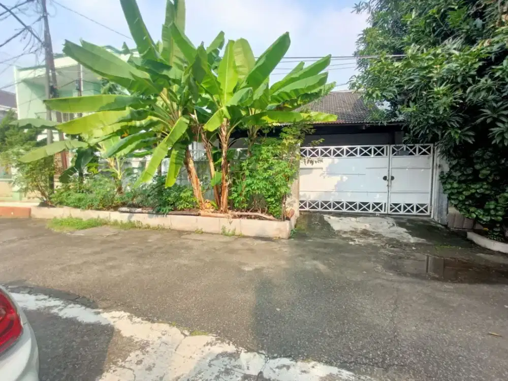 DIJUAL RUMAH TUA HITUNG TANAH DI SUNTER DANAU AGUNG TENGAH UKU 12X25 HANYA 22 JT/M2 JARANG ADA