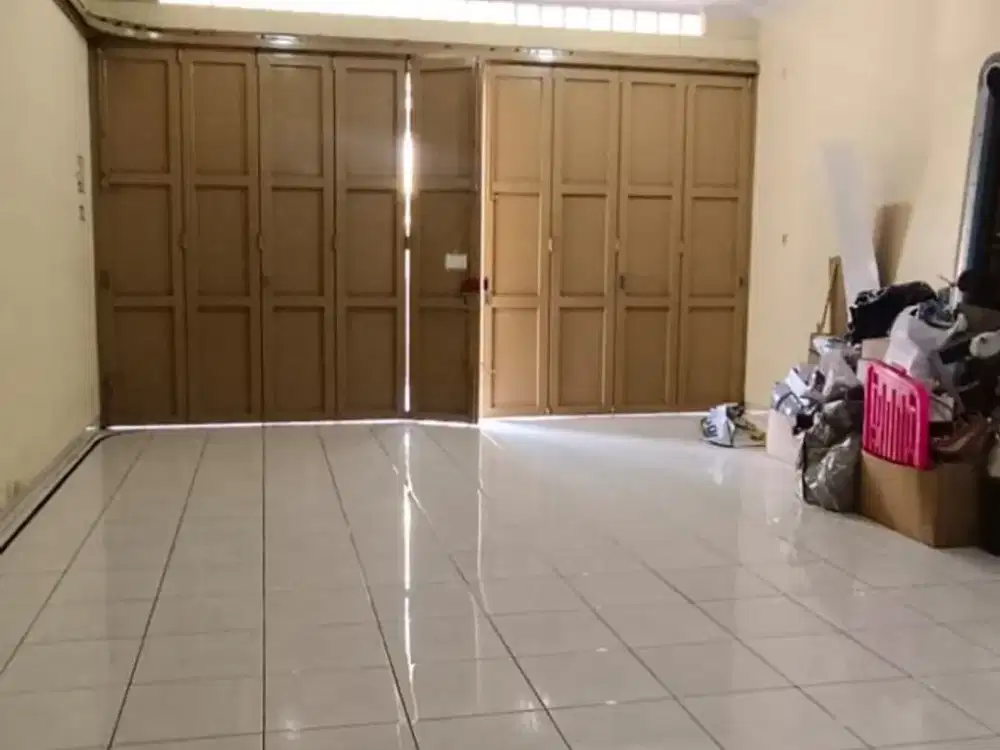 Ruko Bagus Strategis di Mainroad Taman Kopo Indah 2