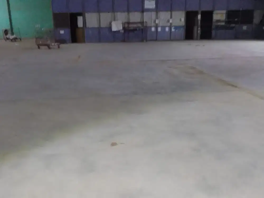 Gudang Besar di Jalan Soekarno Hatta Dekat Tol Pasko Bandung