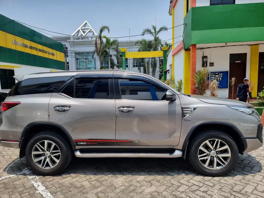 Toyota Fortuner 2018 Bensin