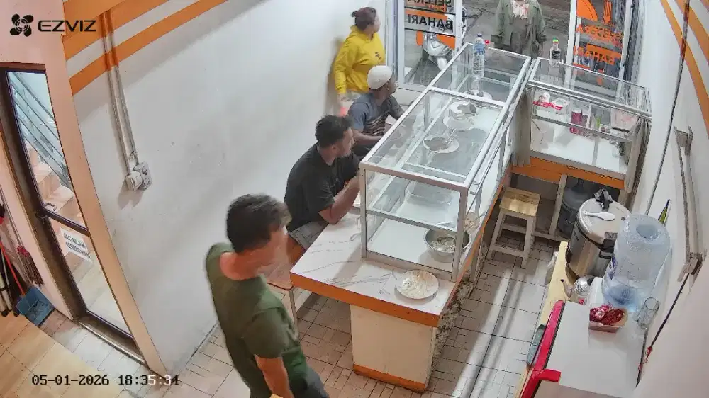 Lowongan Kasir merangkap Waitress di Warteg