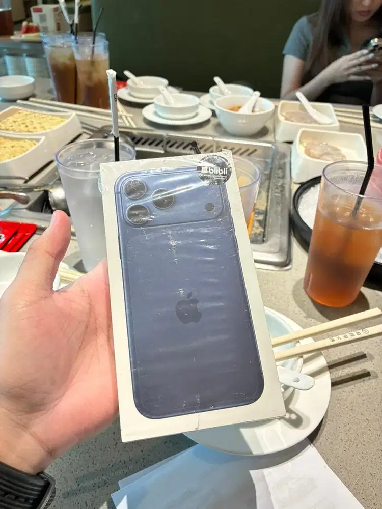 Iphone 17 pro max 256gb bnib garansi resmi deep blue harga termurah