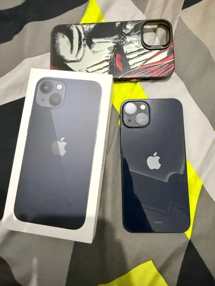 WTS IPHONE 13 128 GB Black Ex Ibox PA/A