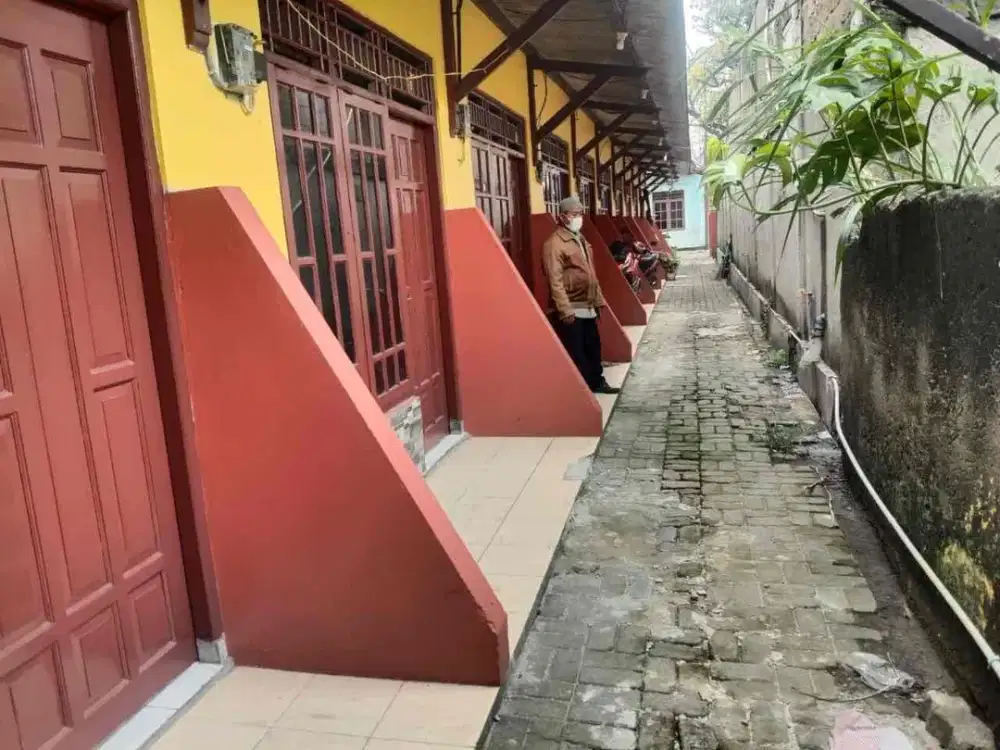 Dijual Kontrakan 10 Pintu di Ceger Bintaro 2M nego tanah 300meter dekat Stan dekat jalan raya