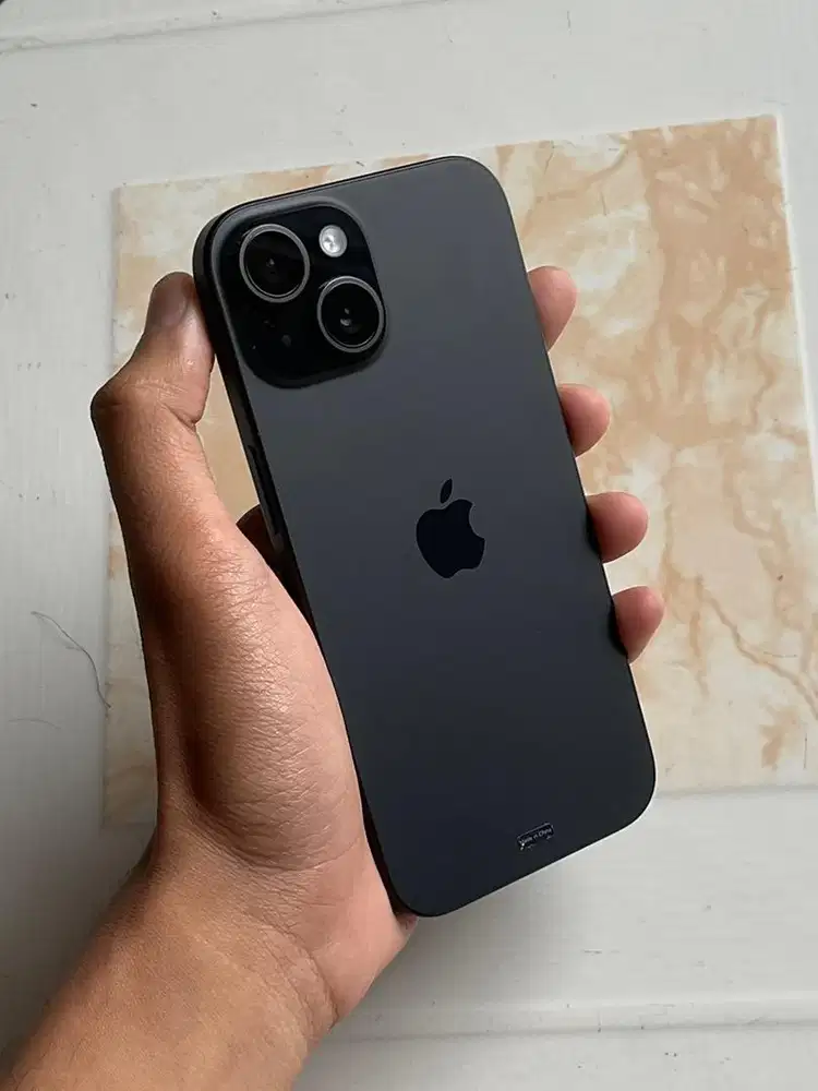 iPhone 15 Black 128GB Resmi Garansi Aktif