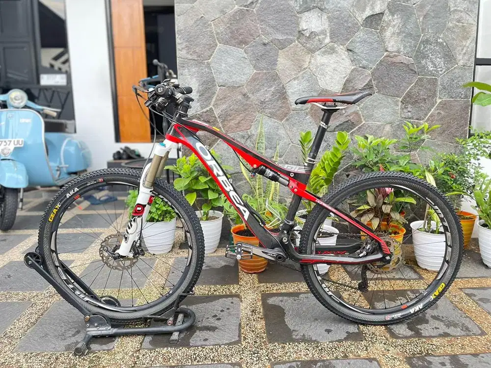 ORBEA OIZ FULL CARBON
