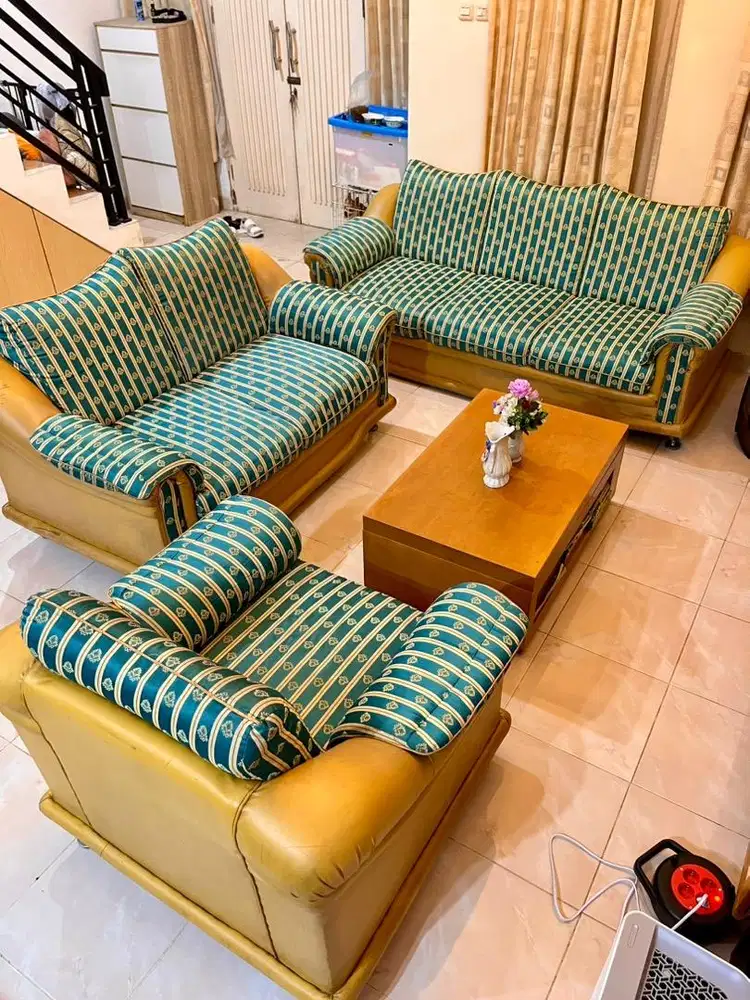 JUAL CEPAT SOFA CLASSIC SET 3+2+1 SEATER MASIH EMPUK DAN NYAMAN (NEGO)