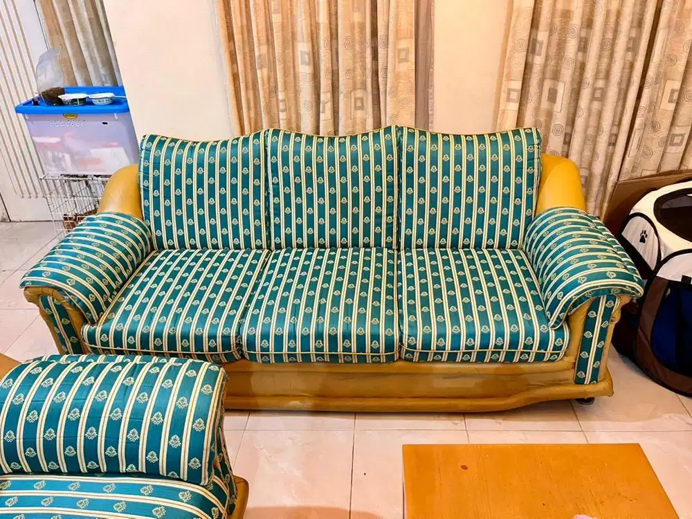 JUAL CEPAT SOFA CLASSIC SET 3+2+1 SEATER MASIH EMPUK DAN NYAMAN (NEGO)