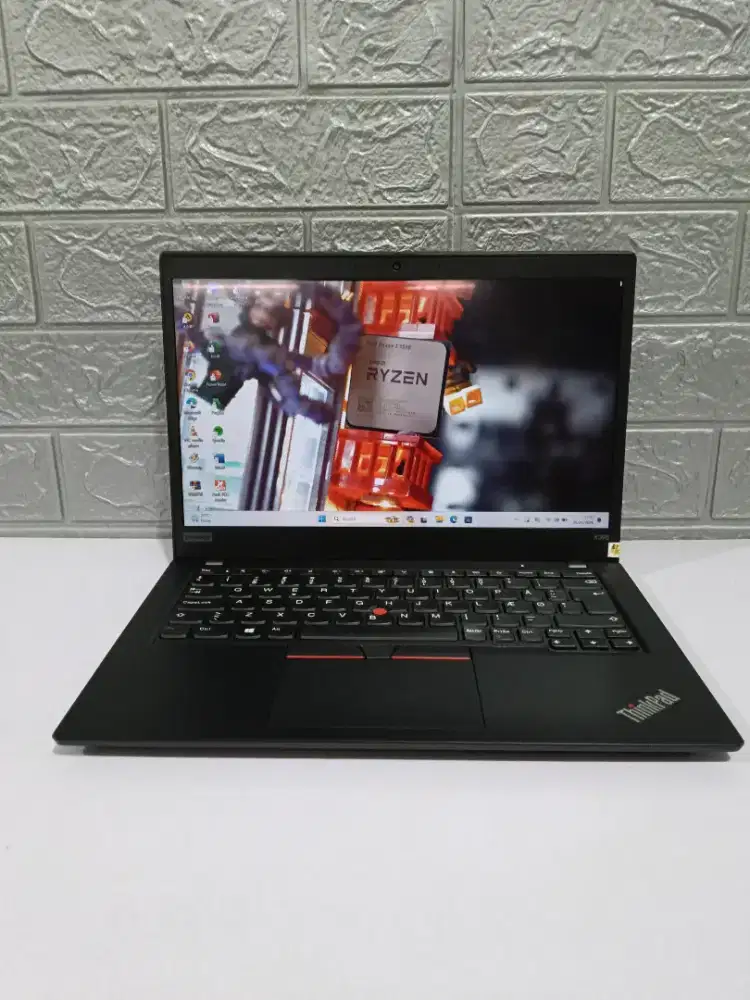 Lenovo Thinkpad x395 Ryzen 5 pro ram 8gb SSD 256gb