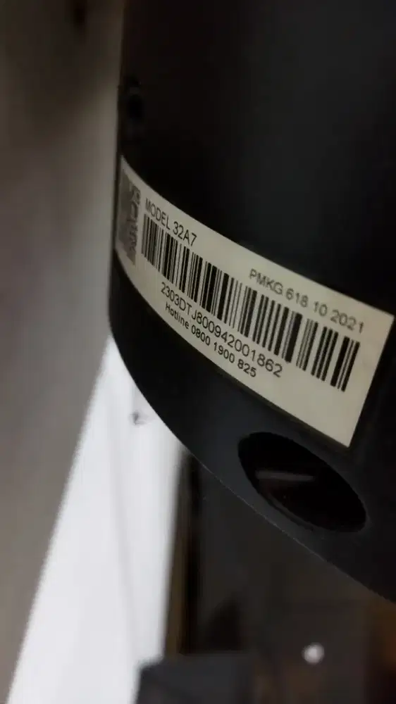 Televisi LED 32inc , Nyala tapi garis garis