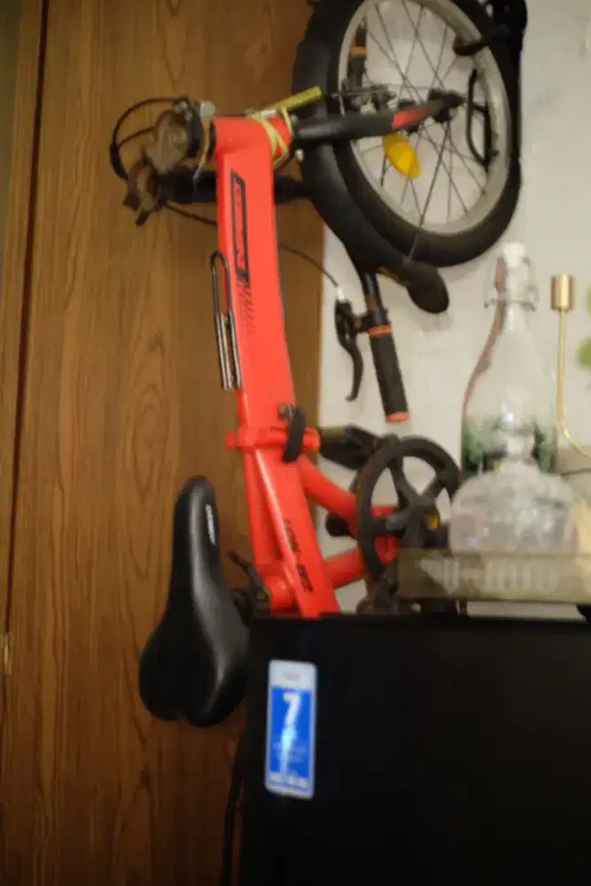 Sepeda Lipat Merah Everest