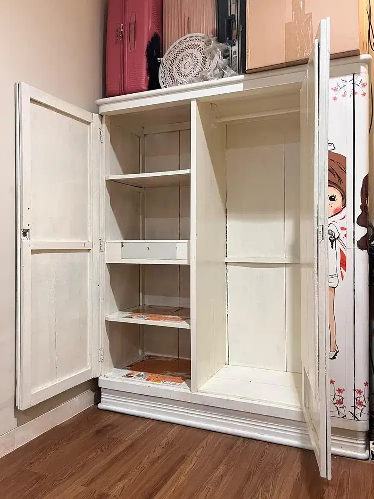 JUAL CEPAT LEMARI KAYU JATI REPAINT UK. BESAR - NEGO