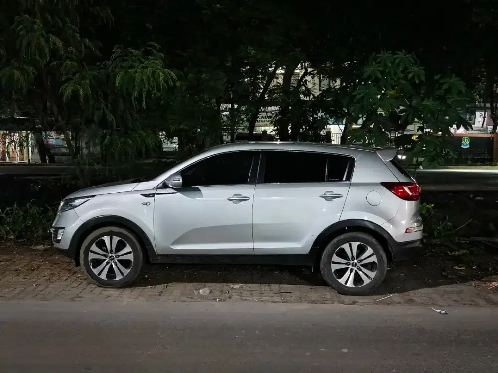 Sewa mobil tidak lepas kunci