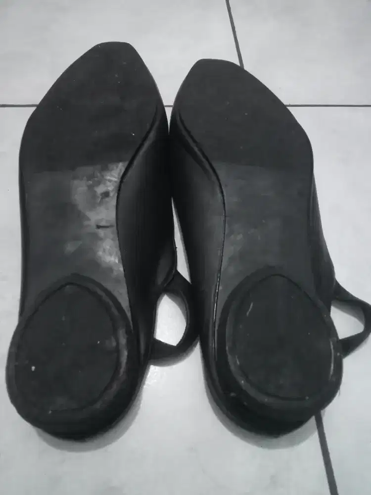 Slop kulit sintetis 3839