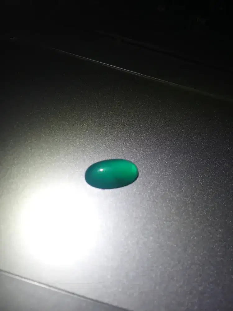 Batu bacan Doko kristal kaca