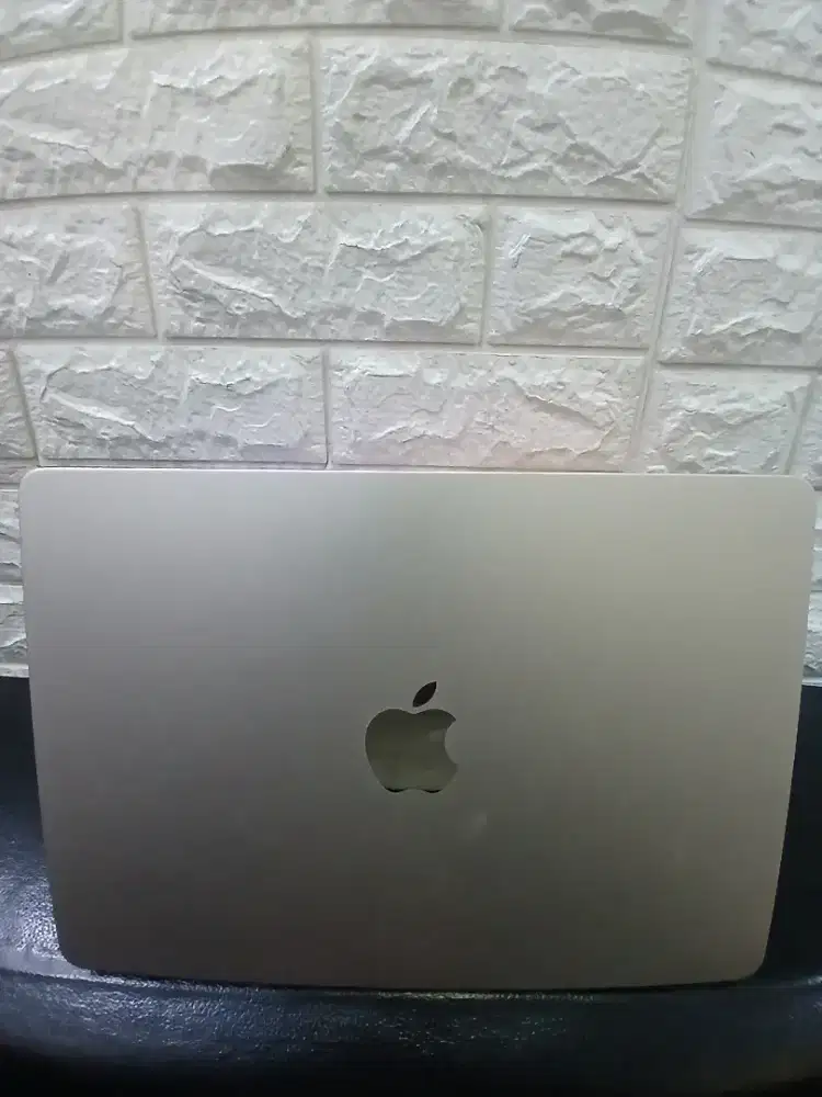 MACBOOK AIR RETINA M3 2024