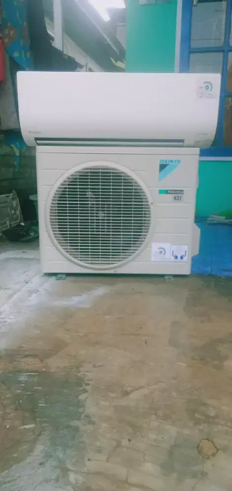 Ac Daikin inverter 1 pk