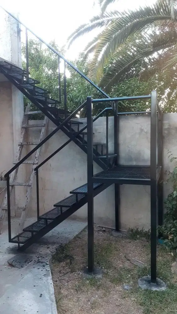 Tangga rebah kombinasi besi hollow anti karat