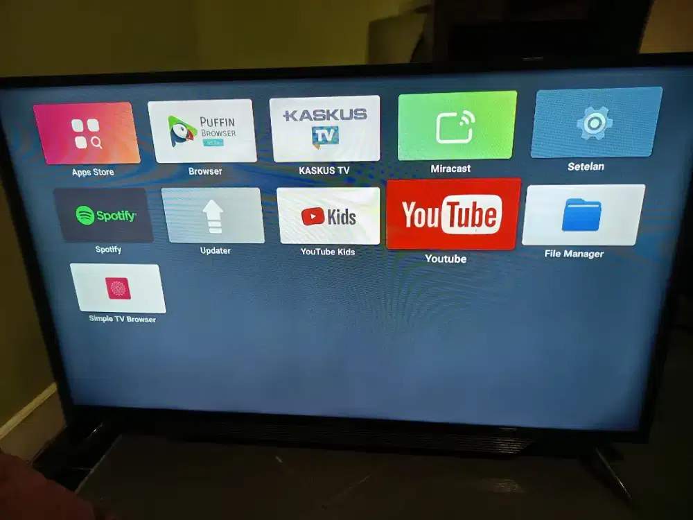 Tv polytron 32 inch second seken bekas