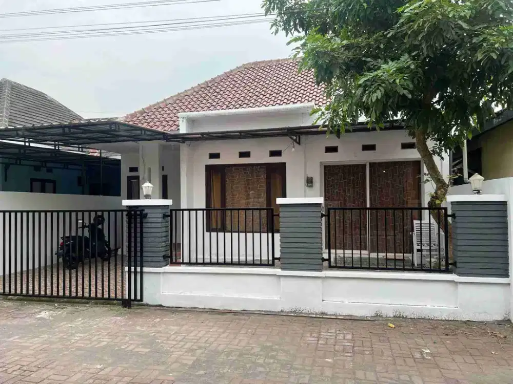 Rumah apik semi furnish di Maguwo dekat UPN