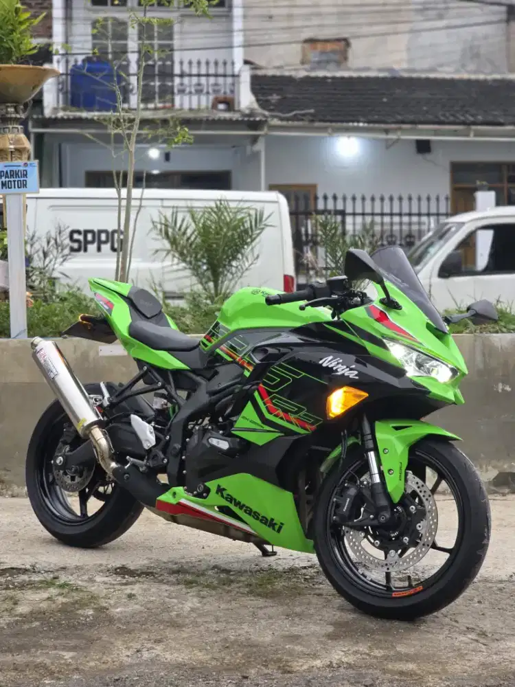 ZX25 RR ABS Quickshifter 2023, Kilometer 5 rb seperti Baru, Bergaransi