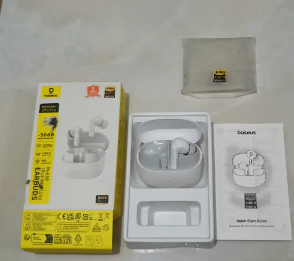 Baseus B1 pro putih ( tws bagian Kiri hilang)