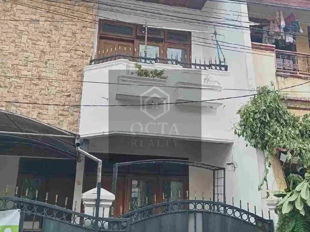 Di Jual Rumah 2 Lantai Cantik di Duren Sawit Jakarta Timur