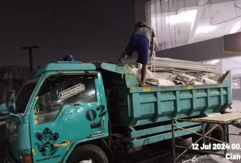 Jasa buang sampah proyek dan puing murah