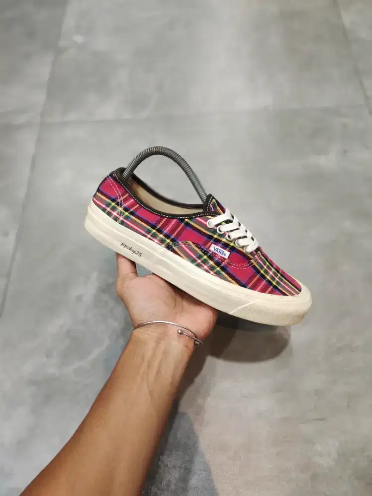 Vans Authentic 44 DX Red Brown Blue. Size 41 insol 26,5